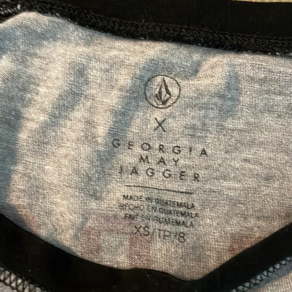 Volcom- XS - Picture 3 of 3